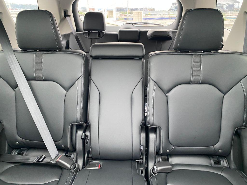 new 2025 Honda Pilot car, priced at $48,999
