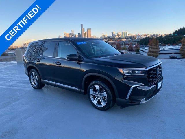 used 2023 Honda Pilot car, priced at $35,888