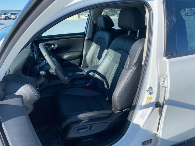 new 2025 Honda HR-V car, priced at $32,599