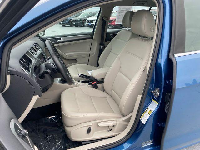 used 2015 Volkswagen Golf SportWagen car, priced at $16,988