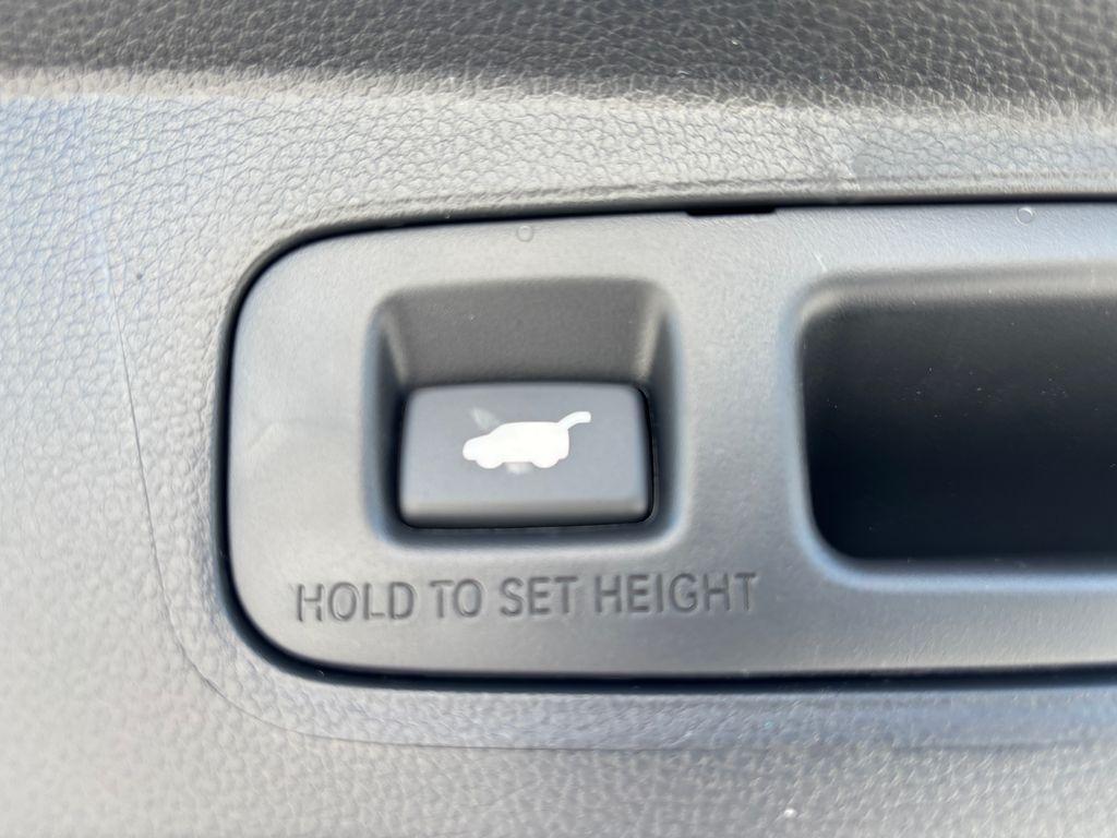 new 2026 Honda CR-V Hybrid car, priced at $38,999