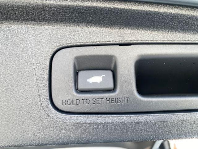 new 2025 Honda CR-V Hybrid car, priced at $40,250