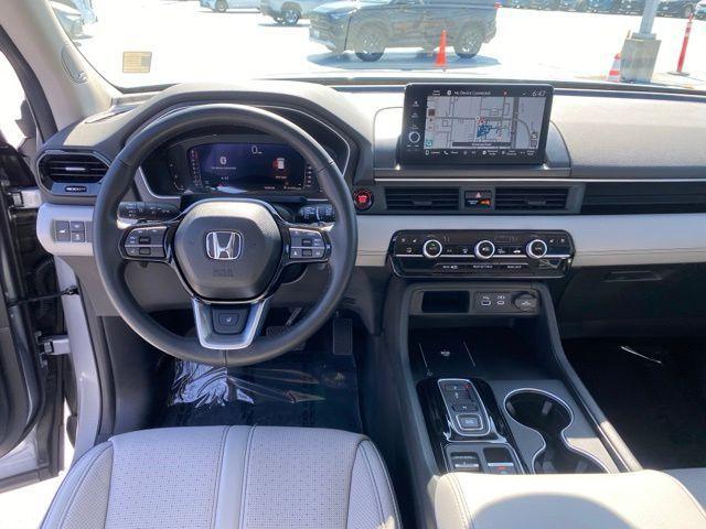 used 2023 Honda Pilot car, priced at $47,988