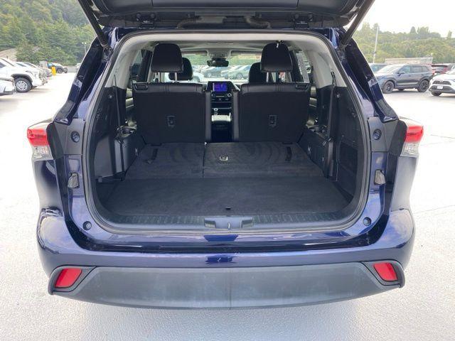 used 2023 Toyota Highlander car, priced at $36,988