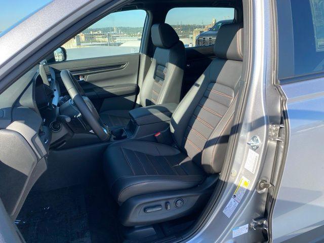 new 2026 Honda CR-V Hybrid car, priced at $40,399