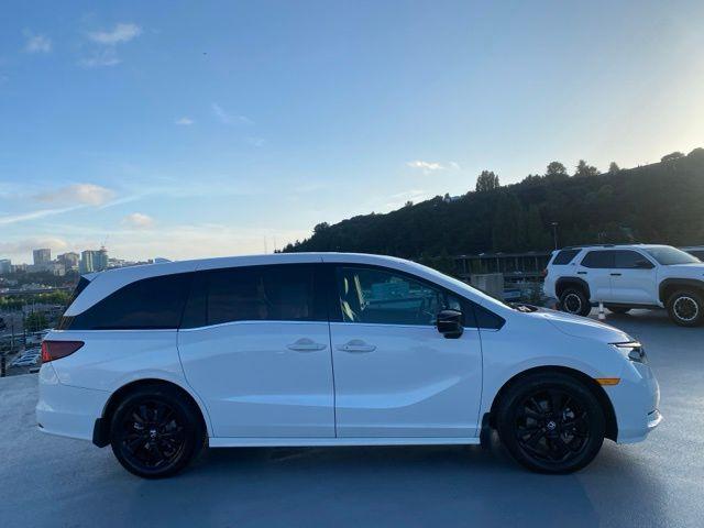 used 2024 Honda Odyssey car, priced at $39,588