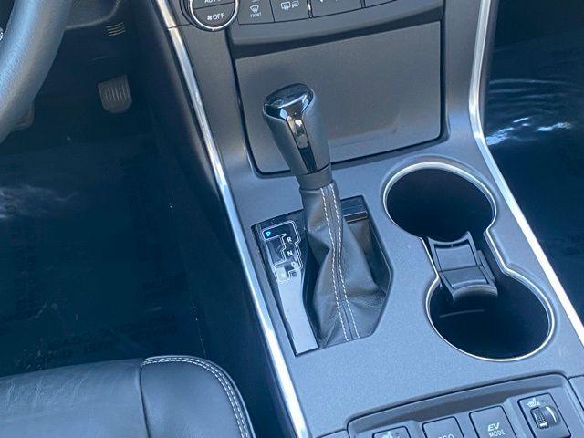 used 2015 Toyota Camry Hybrid car, priced at $18,588