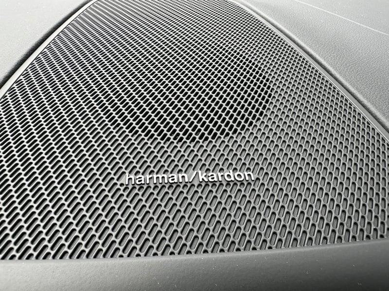 new 2025 Volvo XC60 car, priced at $60,235