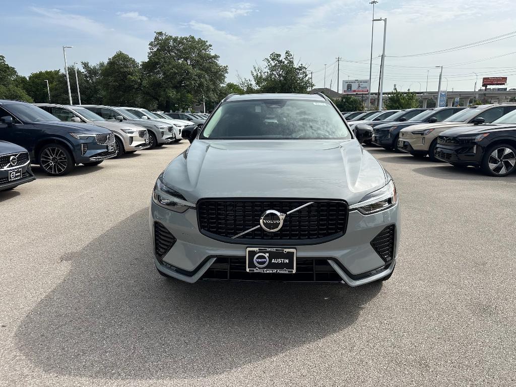 new 2025 Volvo XC60 car, priced at $61,260