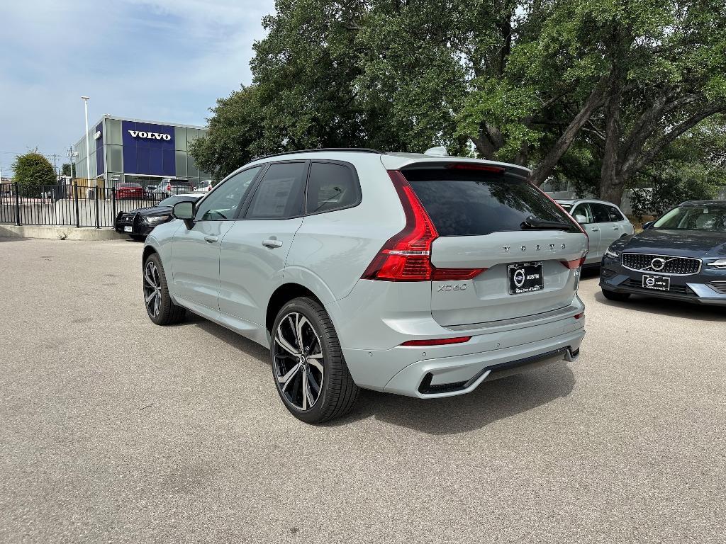 new 2025 Volvo XC60 car, priced at $61,260