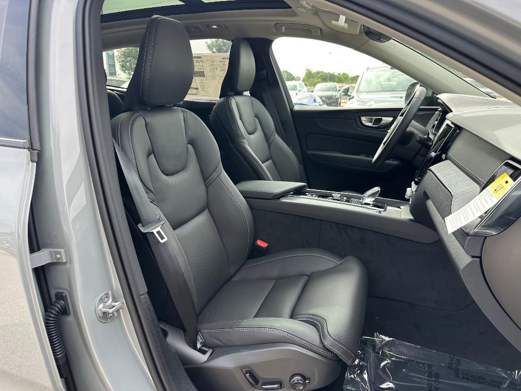 new 2025 Volvo XC60 car, priced at $61,260