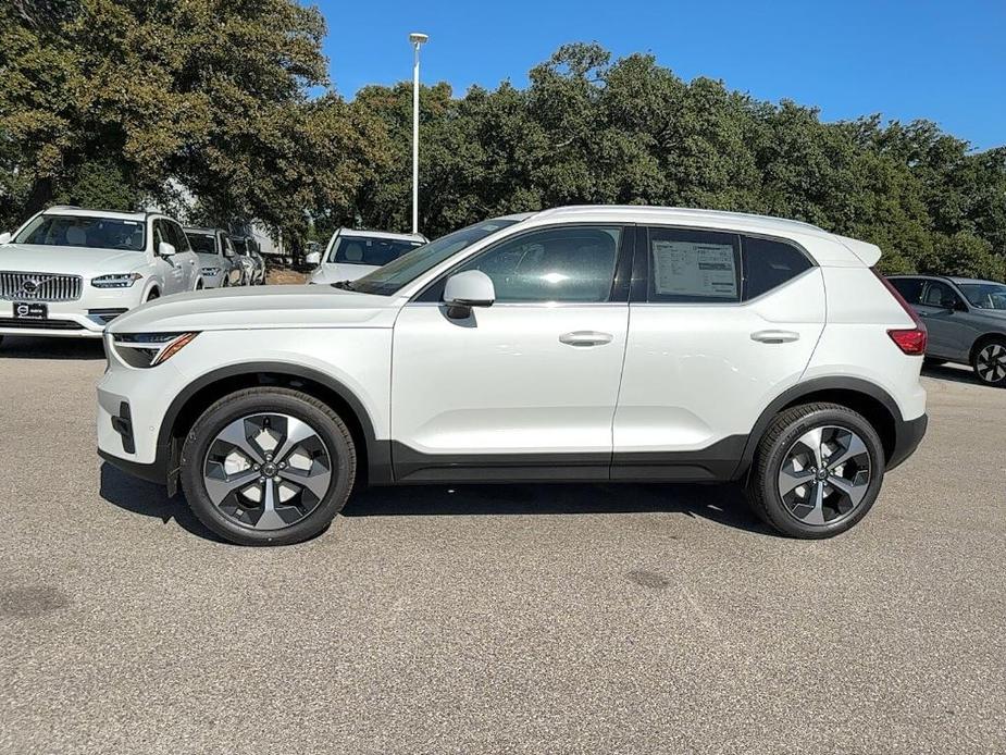 new 2025 Volvo XC40 car, priced at $48,315