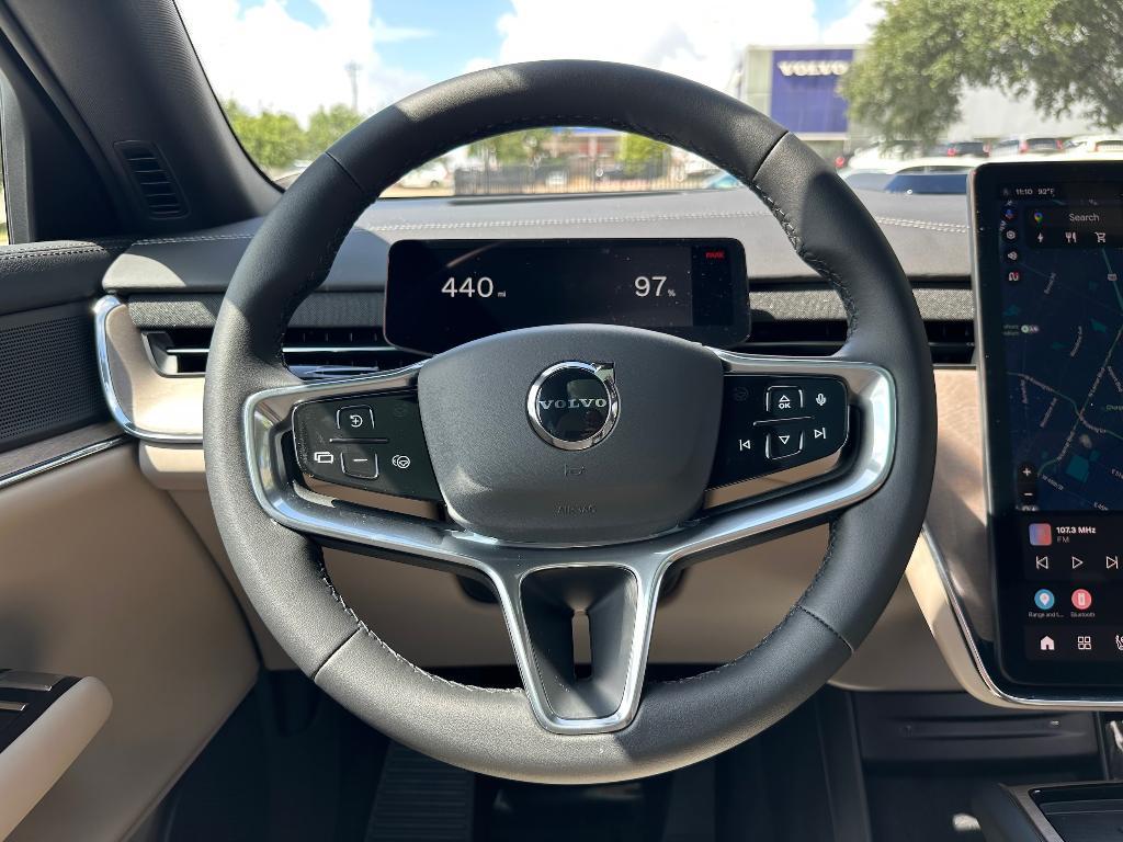 new 2025 Volvo EX90 car, priced at $83,440