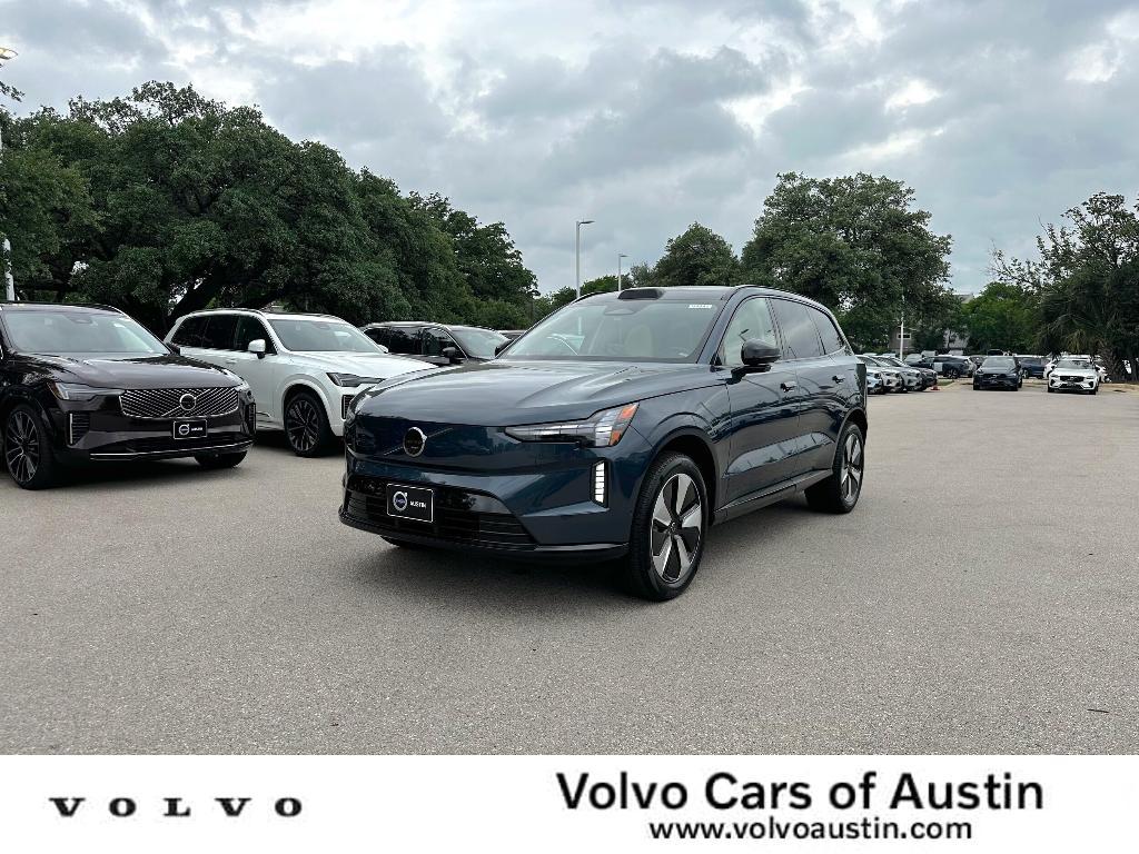 new 2025 Volvo EX90 car, priced at $82,140