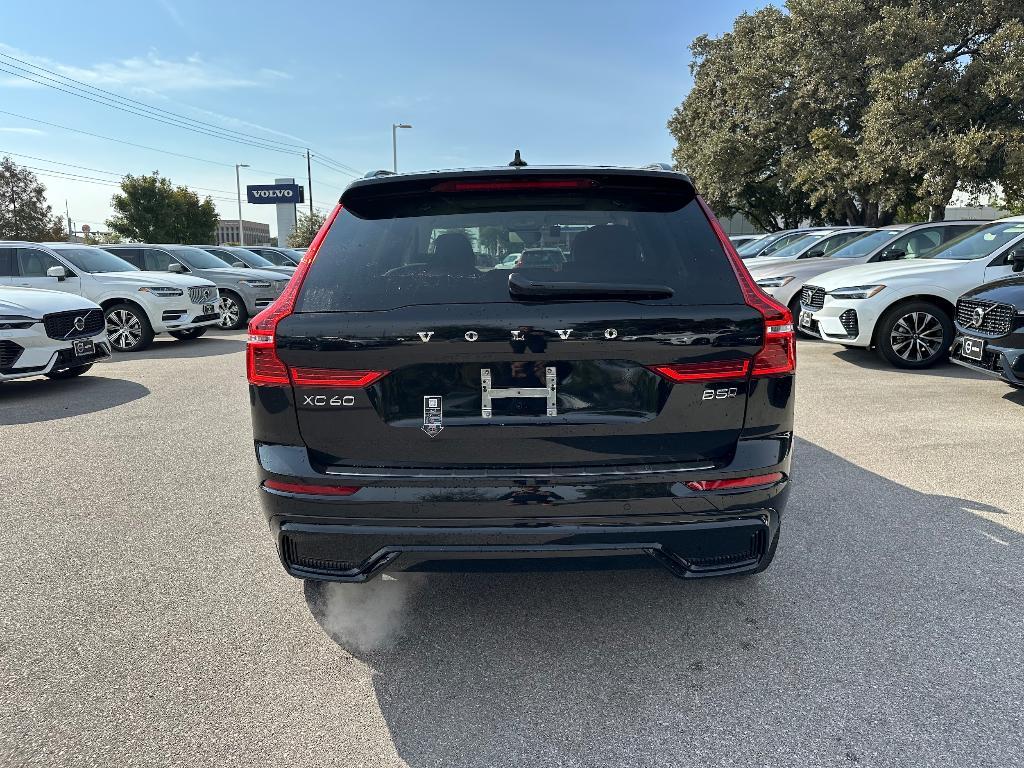 new 2025 Volvo XC60 car, priced at $54,585