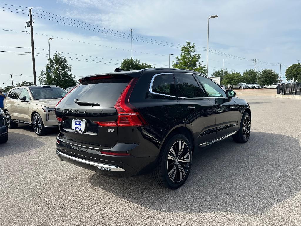 used 2022 Volvo XC60 car, priced at $38,995