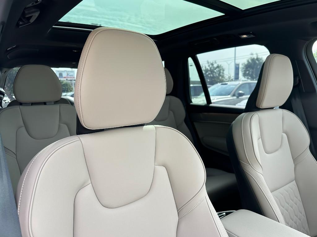 new 2025 Volvo XC90 car, priced at $65,945