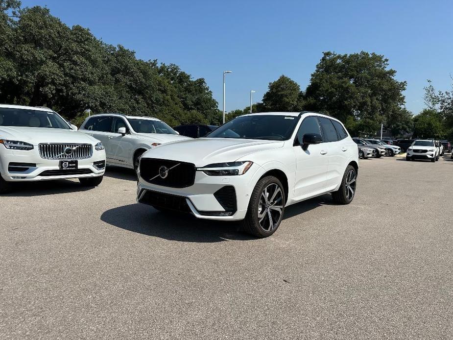 new 2025 Volvo XC60 car, priced at $64,225