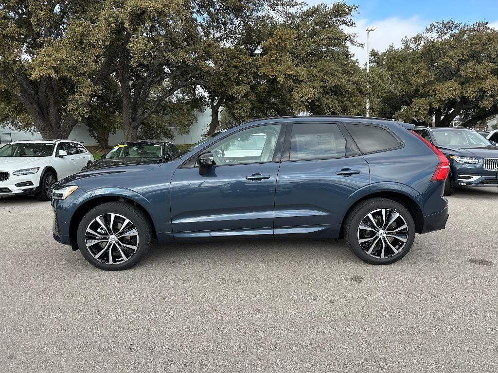 new 2025 Volvo XC60 car, priced at $54,610