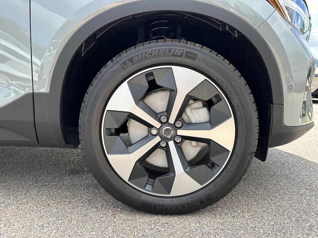 new 2026 Volvo XC40 car, priced at $50,150