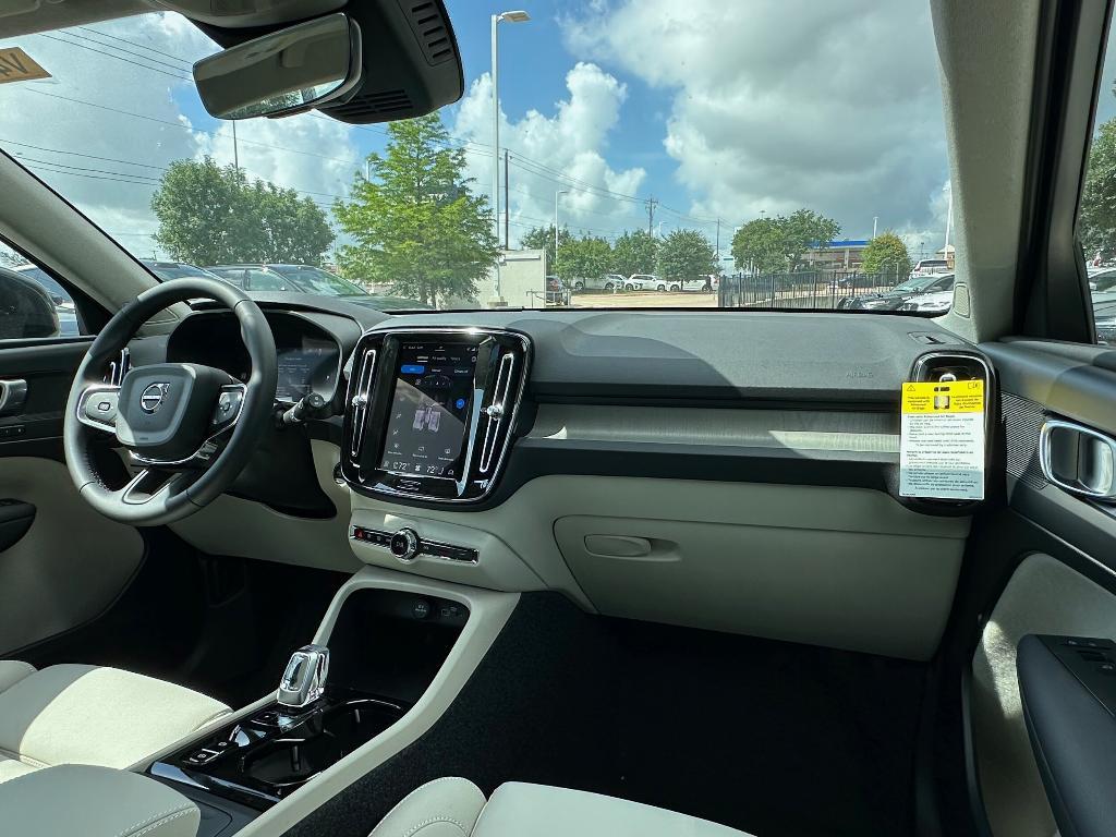 new 2026 Volvo XC40 car, priced at $50,150