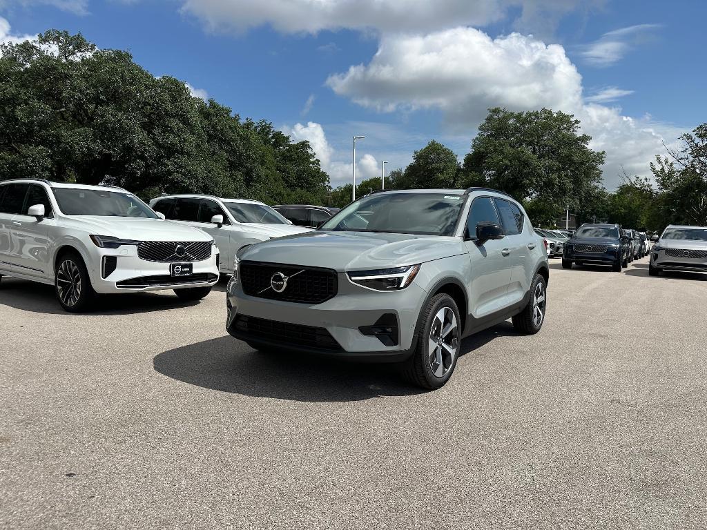 new 2026 Volvo XC40 car, priced at $50,150