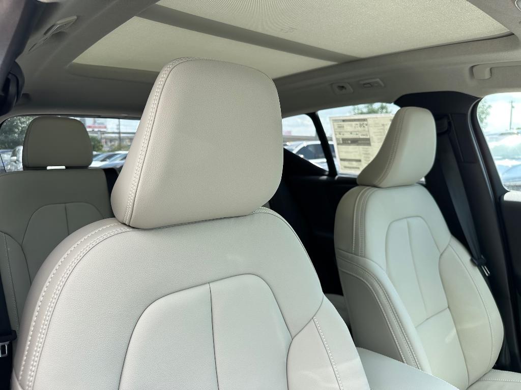 new 2026 Volvo XC40 car, priced at $50,150