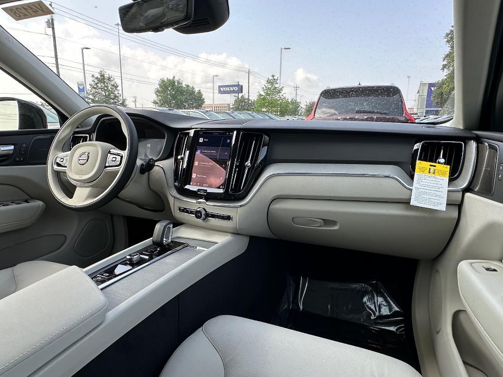 new 2025 Volvo XC60 car, priced at $55,395