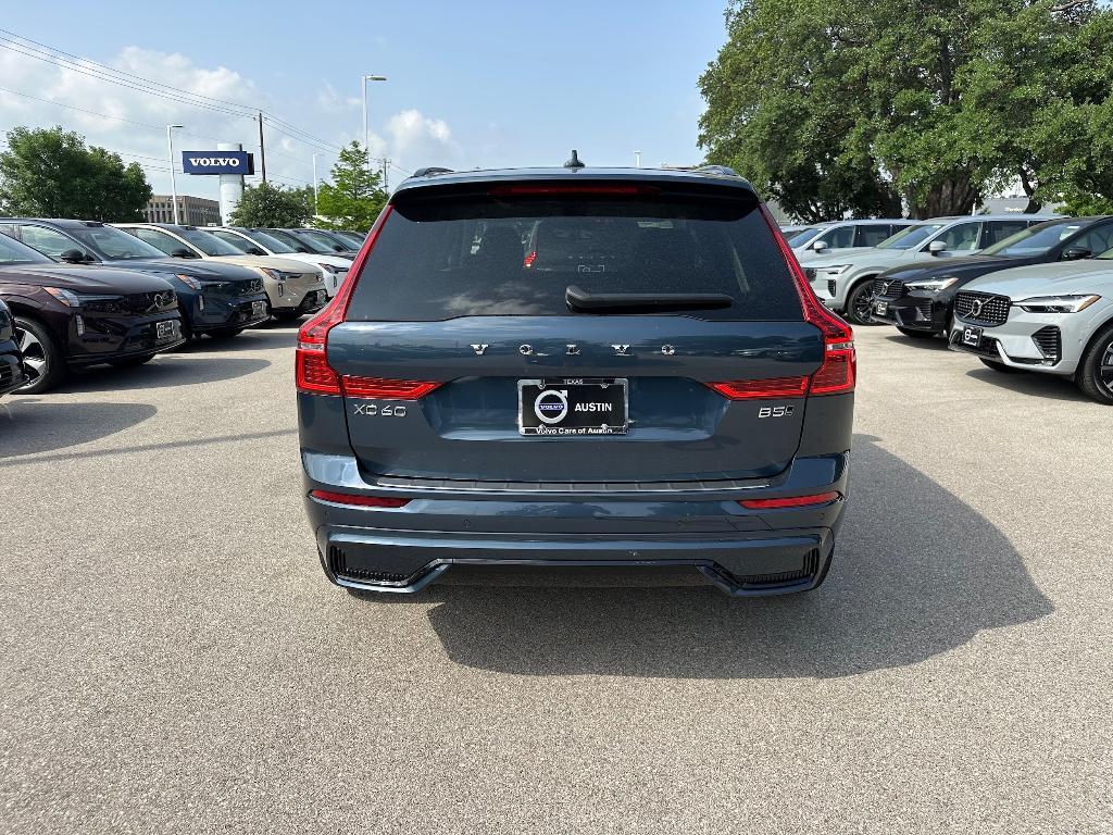 new 2025 Volvo XC60 car, priced at $57,895
