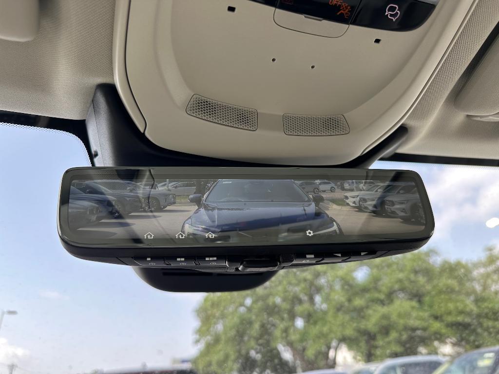 new 2025 Volvo XC60 car, priced at $55,395