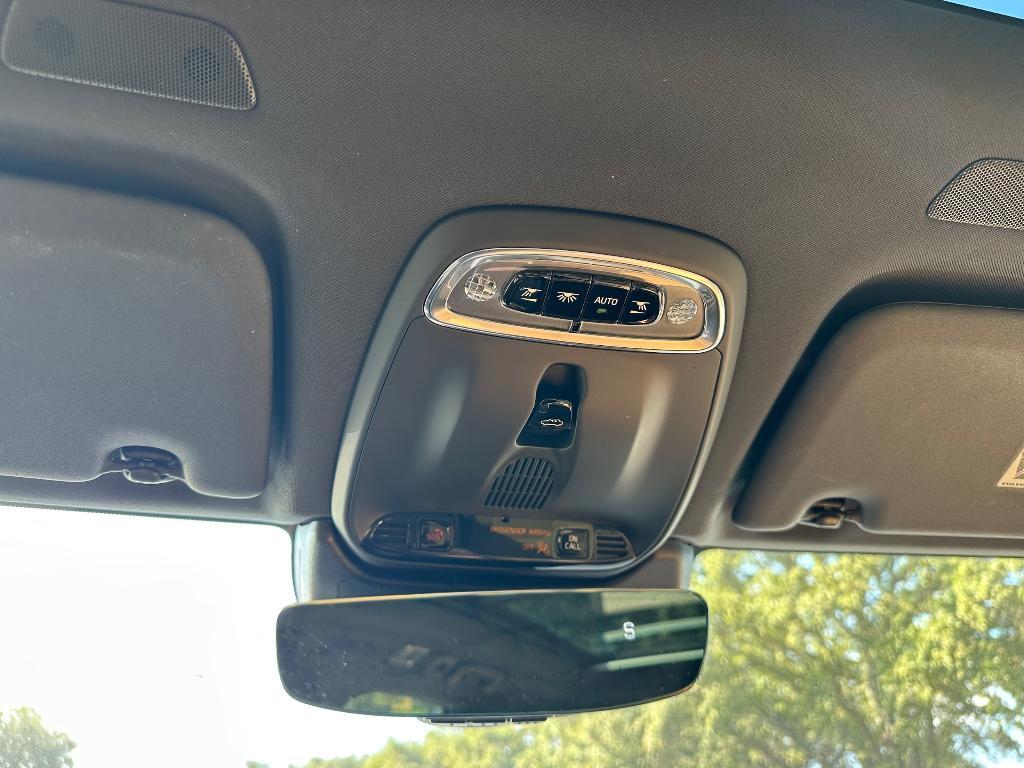 used 2021 Volvo XC60 car, priced at $29,090