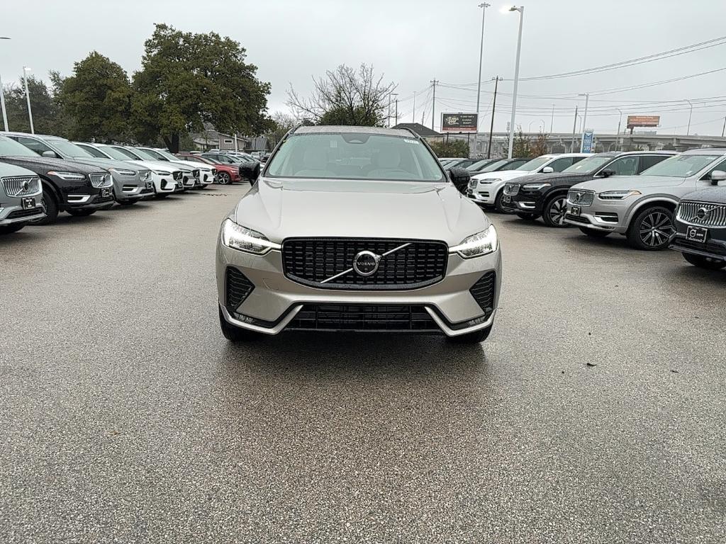 new 2025 Volvo XC60 car, priced at $54,585