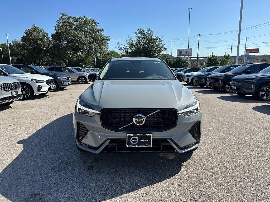 new 2025 Volvo XC60 car, priced at $55,360