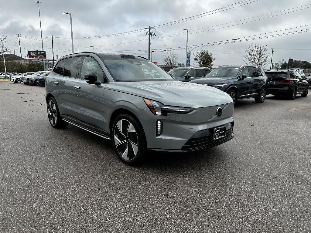 new 2025 Volvo EX90 car, priced at $98,925