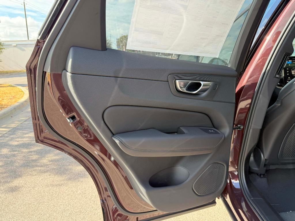 new 2026 Volvo XC60 car, priced at $63,365