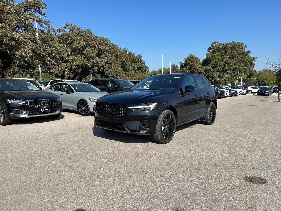 new 2025 Volvo XC60 car, priced at $59,395