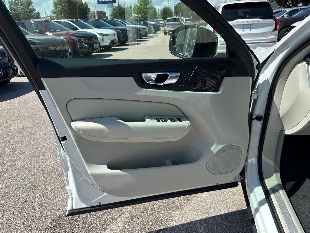 new 2026 Volvo XC60 car, priced at $75,235