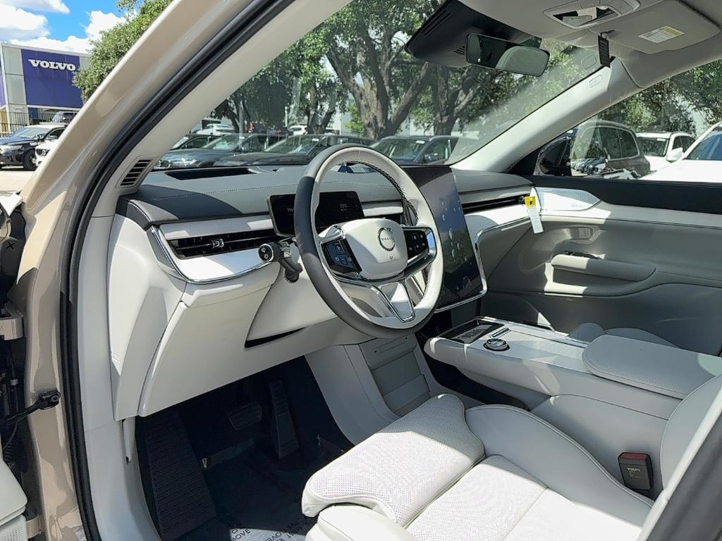 new 2025 Volvo EX90 car, priced at $90,950
