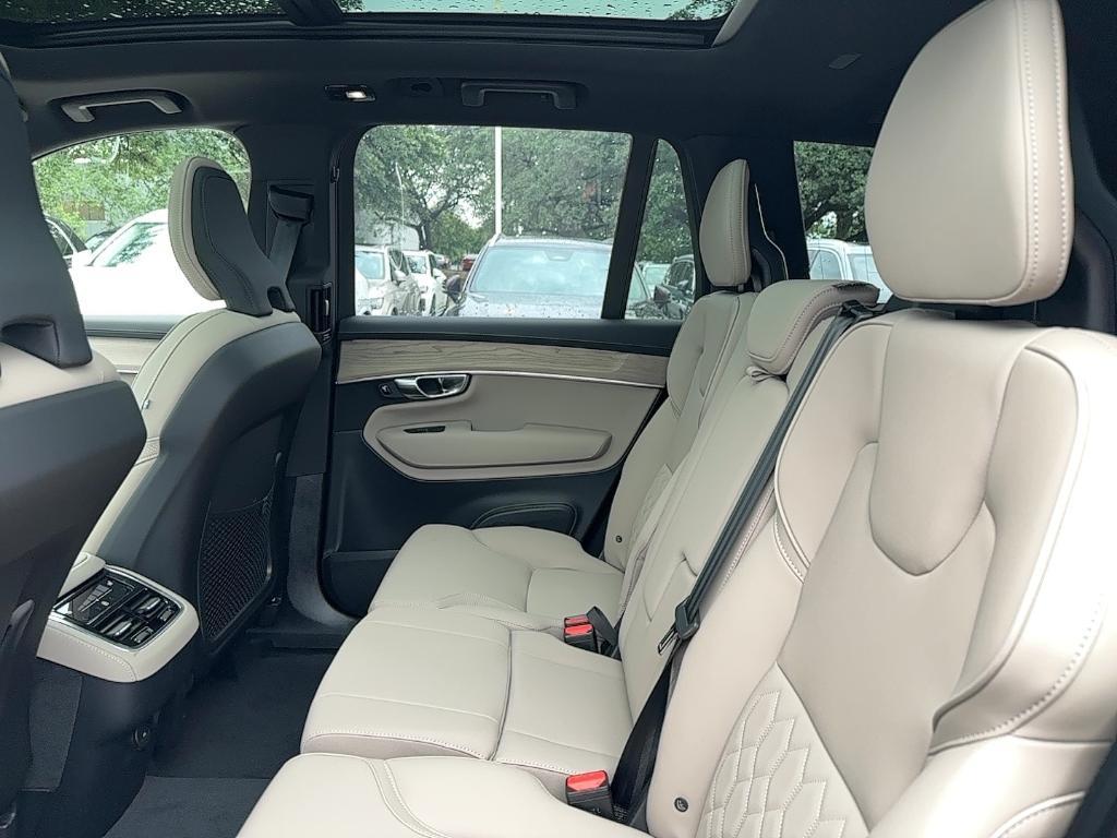 new 2025 Volvo XC90 car, priced at $69,155