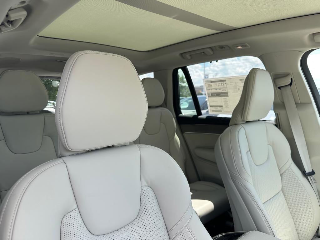 new 2026 Volvo XC90 car, priced at $75,155