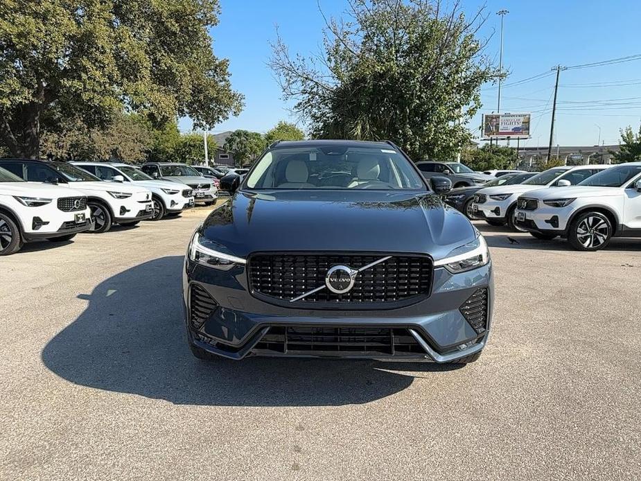 new 2025 Volvo XC60 car, priced at $54,585