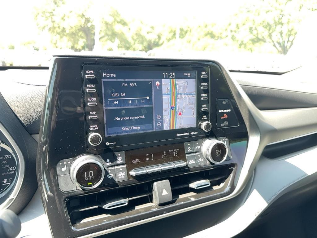 used 2021 Toyota Highlander car, priced at $35,495