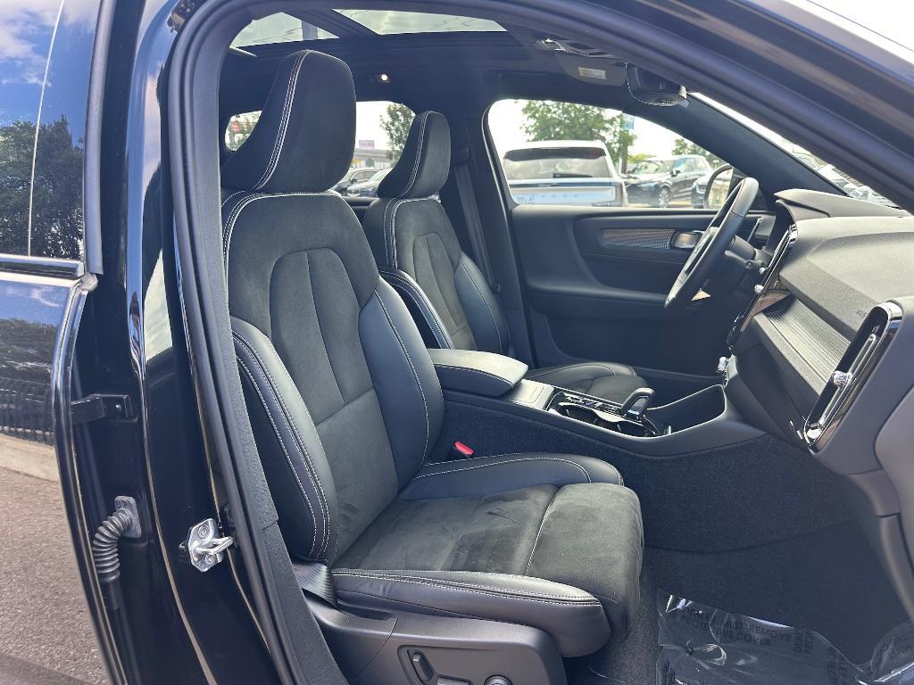 used 2022 Volvo XC40 car, priced at $34,995
