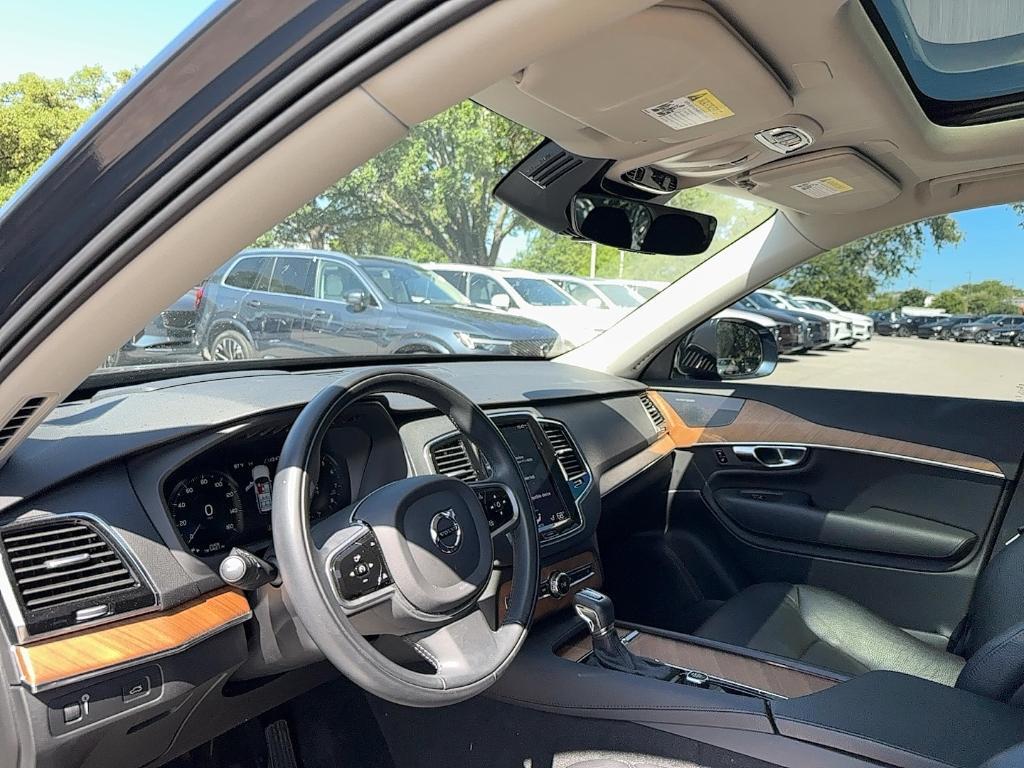 used 2022 Volvo XC90 car, priced at $45,995