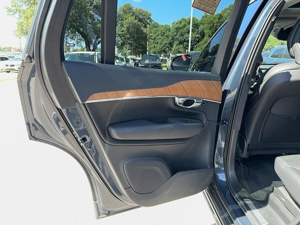 used 2022 Volvo XC90 car, priced at $45,995