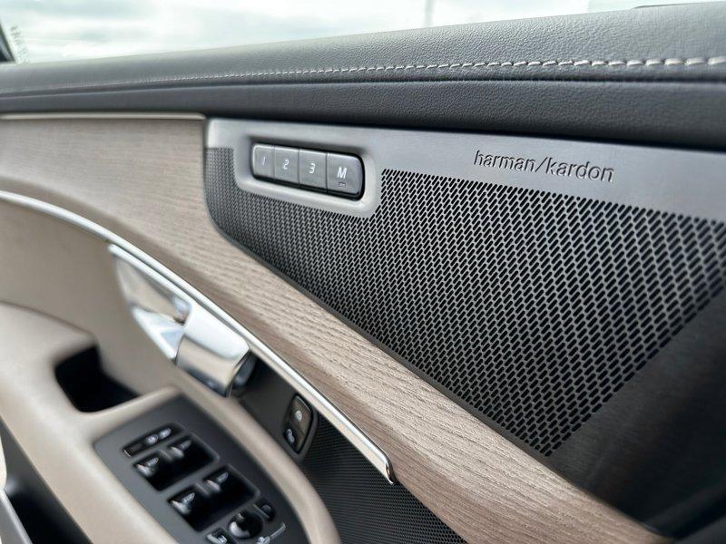 new 2025 Volvo XC90 Plug-In Hybrid car, priced at $78,805