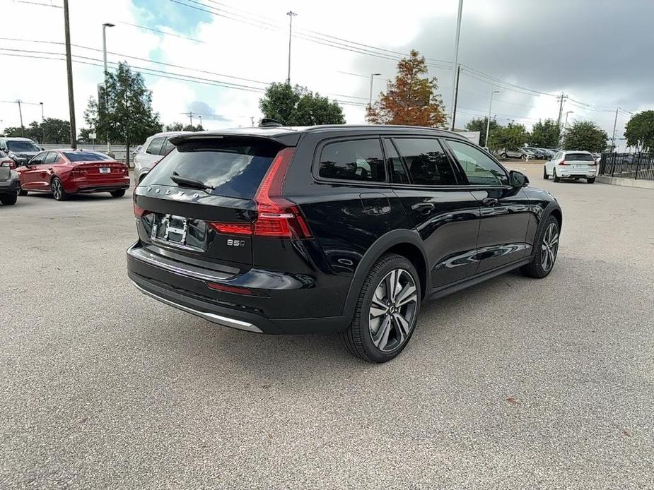 new 2025 Volvo V60 Cross Country car, priced at $53,835