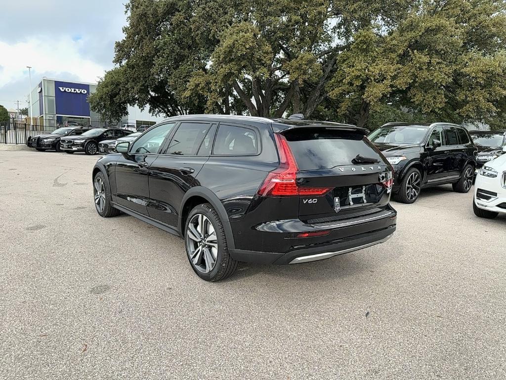 new 2025 Volvo V60 Cross Country car, priced at $53,835