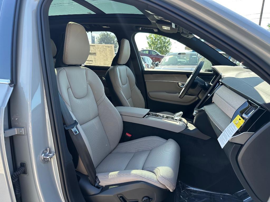 new 2025 Volvo XC90 Plug-In Hybrid car, priced at $82,405