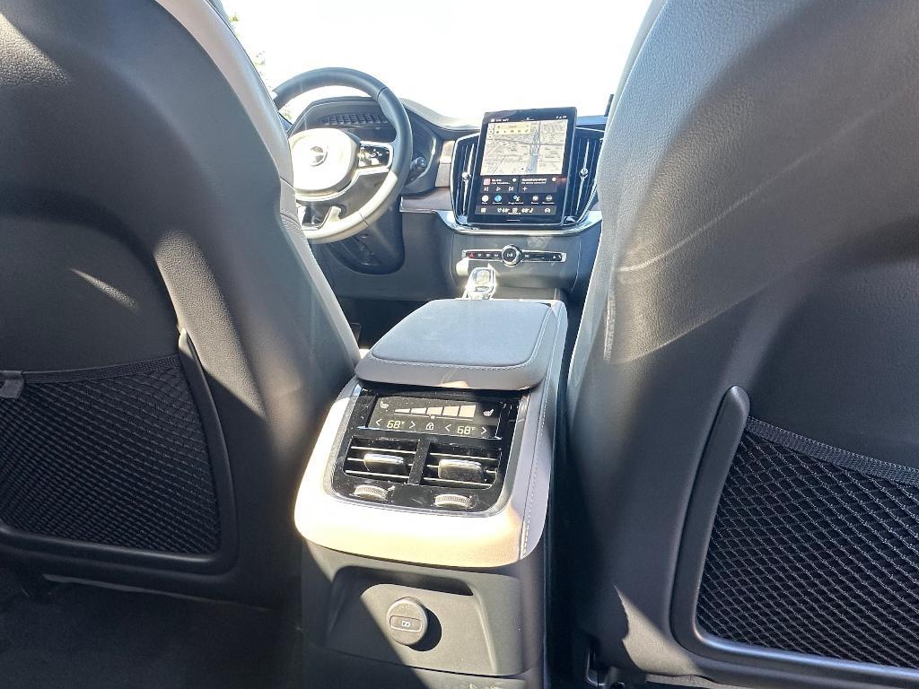 new 2025 Volvo XC90 Plug-In Hybrid car, priced at $82,405
